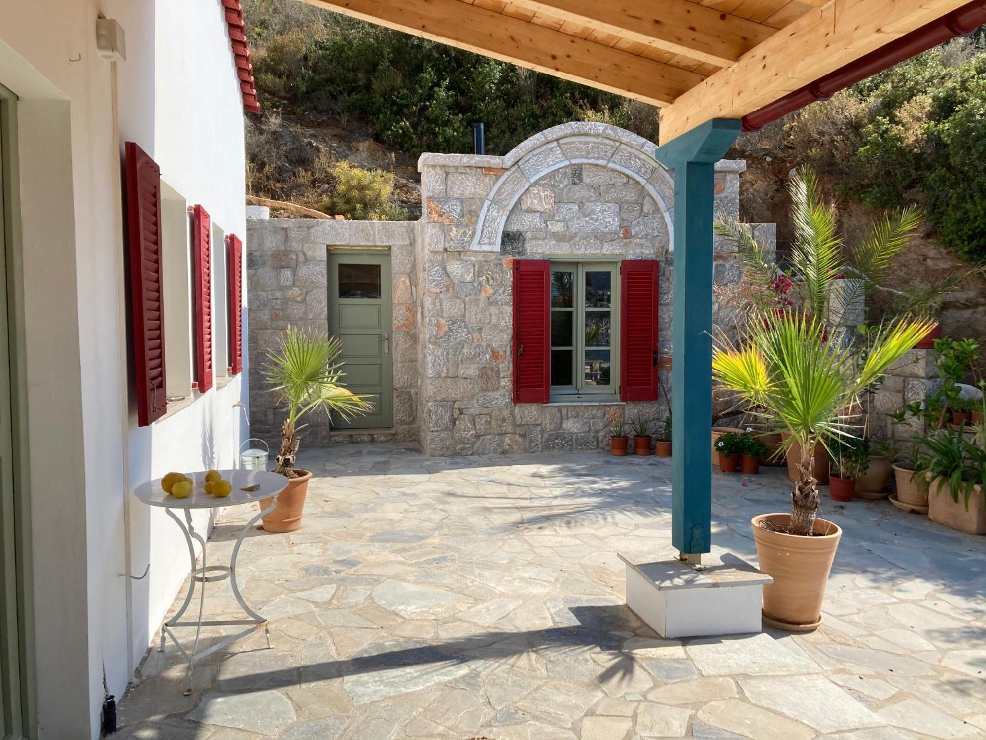Vanua House Galatas  Exterior photo