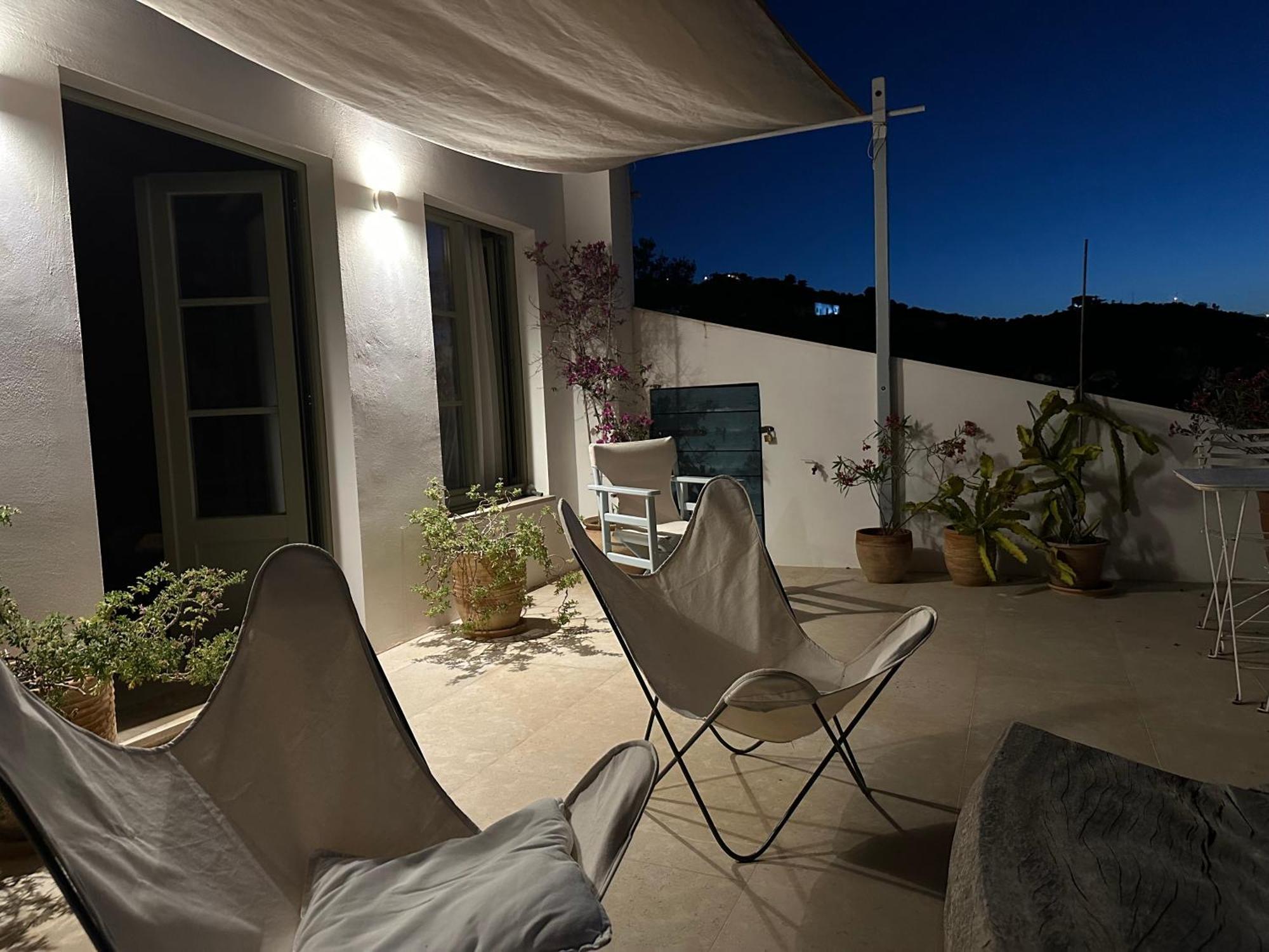 Vanua House Galatas  Exterior photo